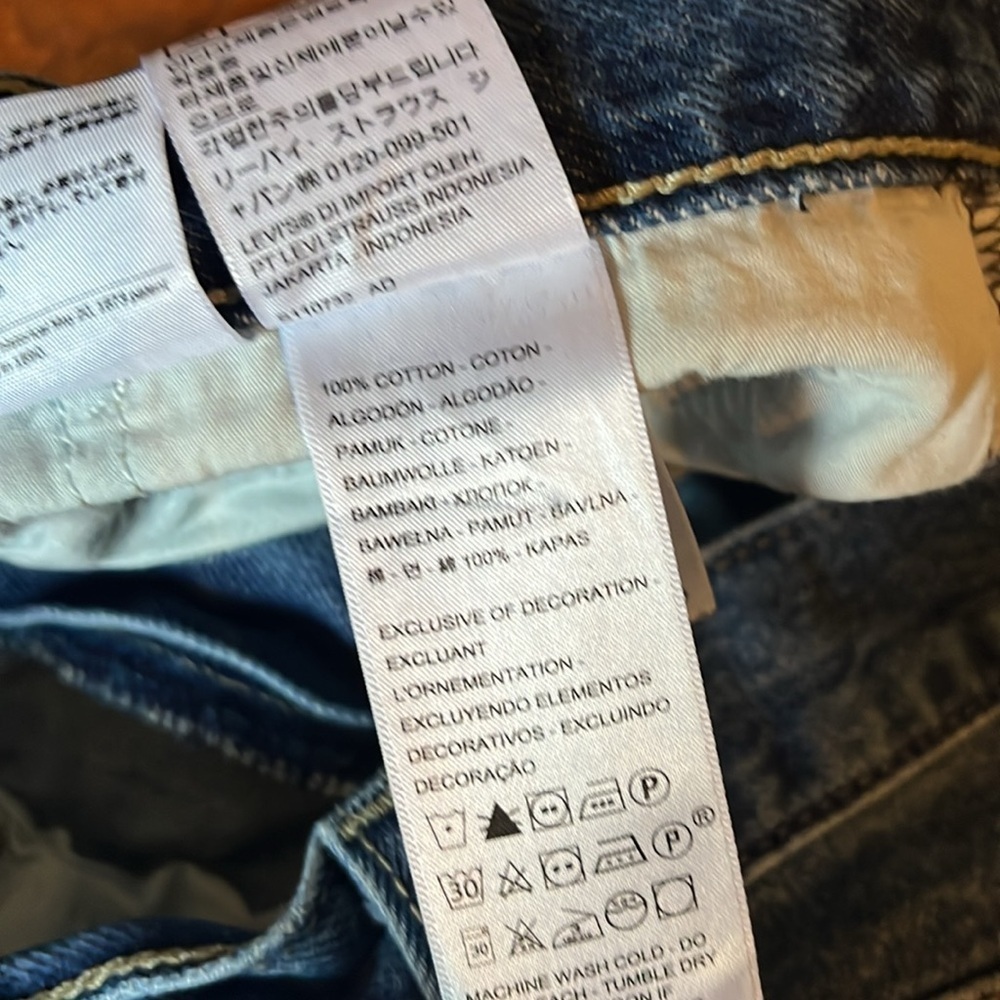 Levis | Low Pro Straight Denim Jeans Size 29/8 Midwash Distressed Knees 90s Y2k - Picture 9 of 11